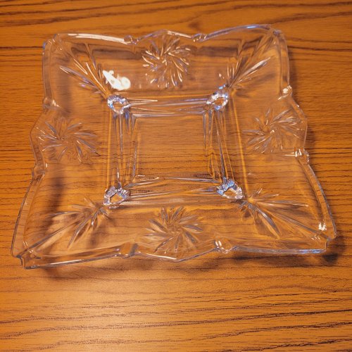 PETISQUEIRA QUADRADA 18X18 VIDRO